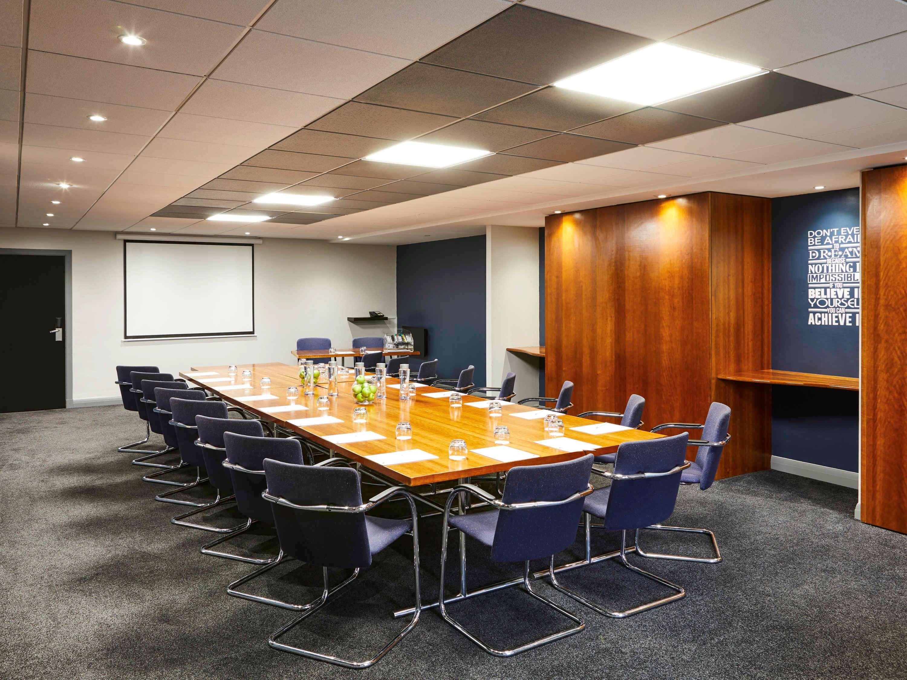 Mercure Birmingham West Hotel West Bromwich Eksteriør billede