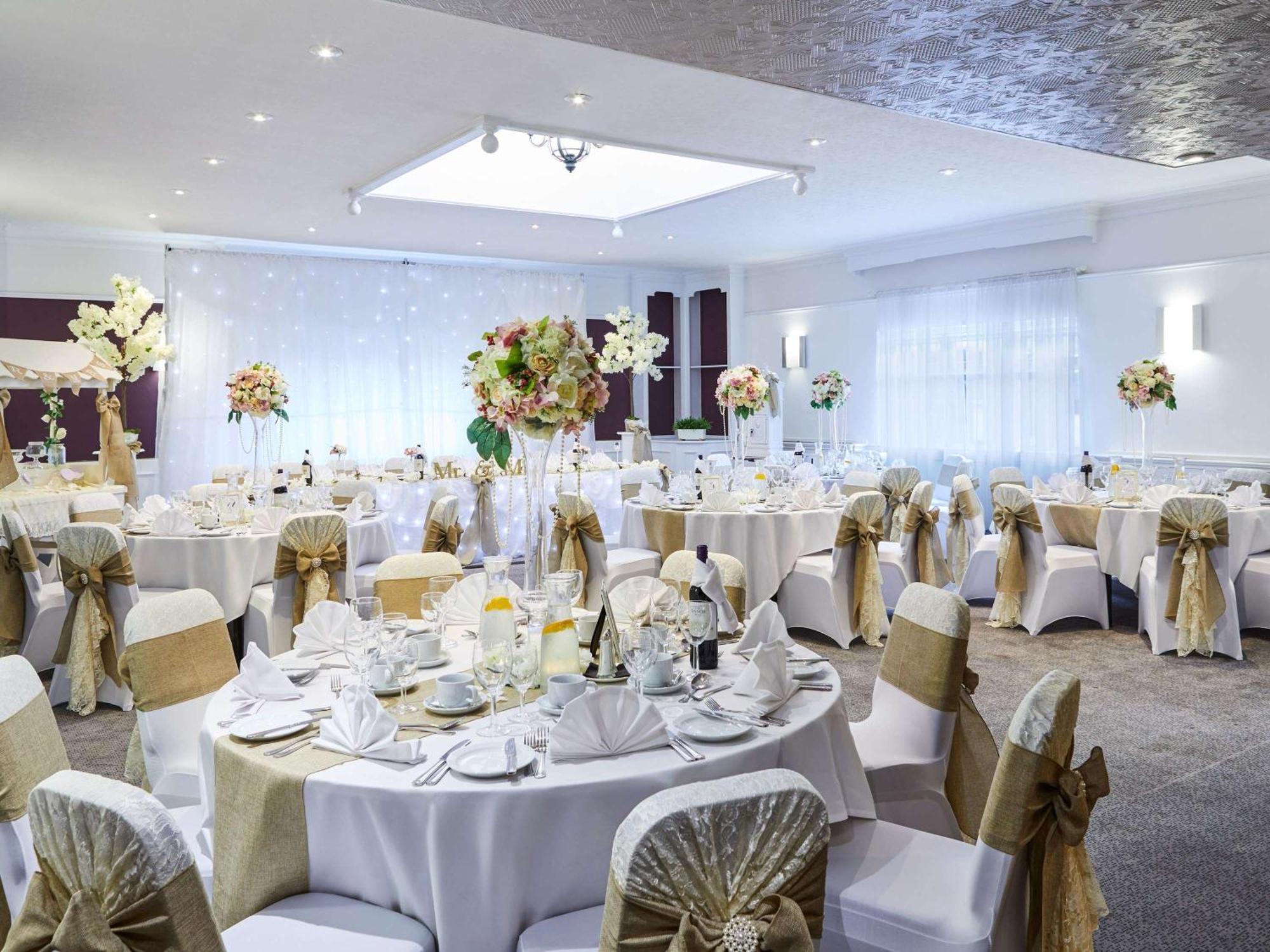 Mercure Birmingham West Hotel West Bromwich Eksteriør billede